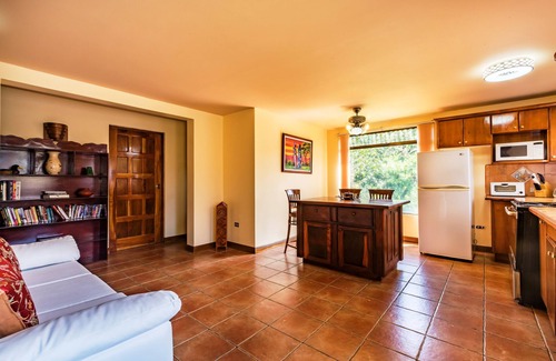 San Roque Bed & Breakfast | La Terraza Guest House B&B