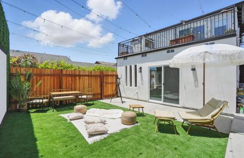 Hawthorne Apartment | La Tierra House 15 Min to Beach Movie Lounge