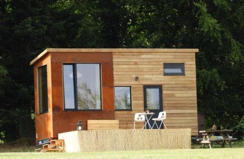 Saint-Symphorien-des-Monts Cabin | La Tiny du Parc : Saint Symphorien des Monts