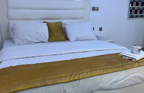 Ota Hotel | La Topik Hotel and Suites