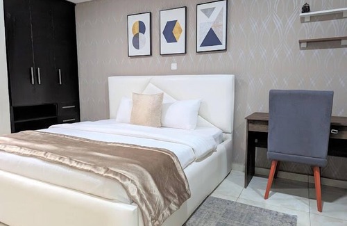 Ota Hotel | La Topik Hotel and Suites
