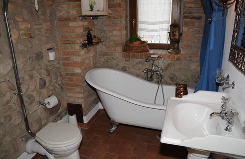 Marne Bed & Breakfast | La Torre Medioevale