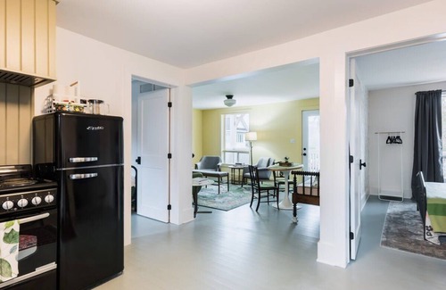 Wakefield Apartment | La Tortue de Wakefield, Modern Boutique Apartment