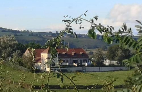 Essertenne House | La Tour D'Elaine