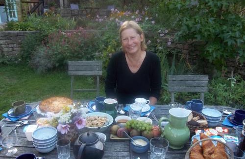 Marcilly-la-Gueurce Bed & Breakfast | La Tour