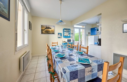 Port-en-Bessin-Huppain House | La Tour Vauban - Vue sur le port