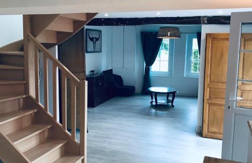 Noyers Saint Martin House | La Treille
