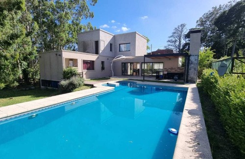 Sierra de los Padres House | La Tribu, House with pool and whirlpool, ideal for families