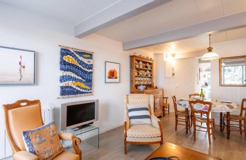 La Trinite-sur-Mer Apartment | La Trinité-sur-Mer, 3 pièces duplex, 4 pers, balcon, parking, proche plages - FR-1-477-157