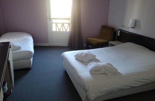 Puy-l'Eveque Hotel | La Truffière