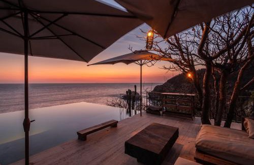 Santa Maria Tonameca Cabin | La Valise Mazunte