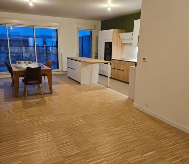 La Varenne Saint-Hilaire Apartment | La Varenne Standing