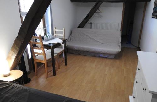 Montier-en-Der Bed & Breakfast | La Varnière - B&B with communal kitchen
