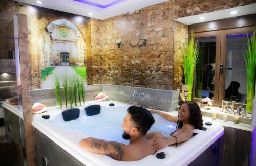 Alhama de Aragon Apartment | LA VEGUILLA DELUXE JACUZZi