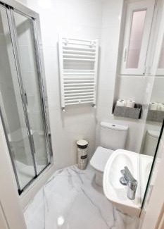 Burgos Apartment | La ventana de San isidro