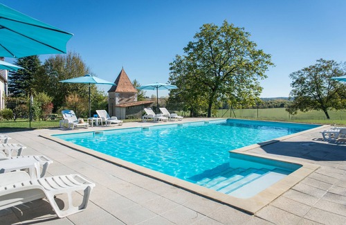 Yviers House | La Veranda - A lovely 2 bedroom property with private garden.