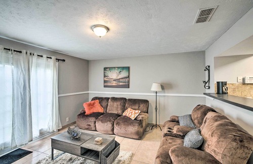 La Vergne House | La Vergne Townhome: 22 Mi to Dtwn Nashville!