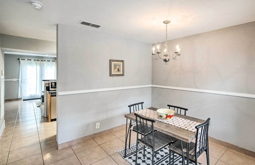 La Vergne House | La Vergne Townhome: 22 Mi to Dtwn Nashville!