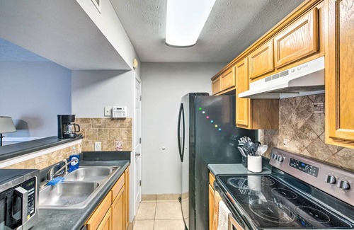 La Vergne House | La Vergne Townhome: 22 Mi to Dtwn Nashville!
