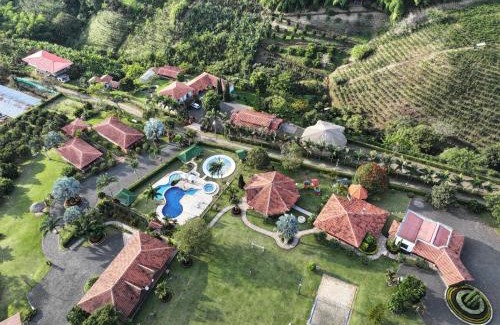 Quimbaya Hotel | La Victoria Hotel Campestre