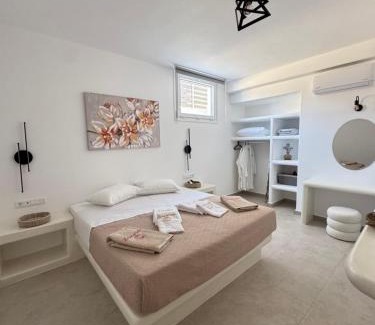 Glisidia Apartment | La vie est belle Luxury Residence With Jacuzzi 1