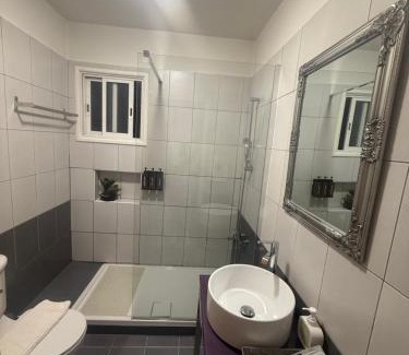 Strovolos Apartment | La Vie Royale