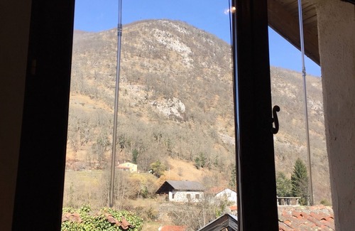 Mauleon-Barousse Cottage | La Vieille Ferme, French Pyrenees, Pool & Hot Tub