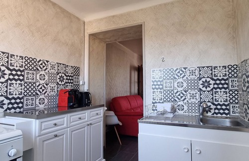 Vergeze Apartment | La Vigneronne - Peaceful apartment in the heart of a 19th-century house