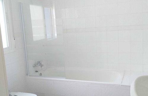 Villanueva de la Canada House | La Villa Azul . En Plena Naturaleza a 25 Minutos de Madrid
