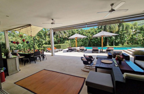 Hin Lek Fai Villa | La Villa, Baan Ing Phu, Black Mountain