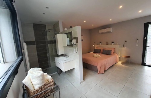 Sanary-sur-Mer Bed & Breakfast | La Villa Blanche