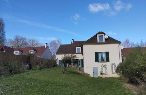 Boisemont House | la Villa des Roses, 10-12 Pers, Écrin de Verdure, Moins d'1 h de Paris Centre