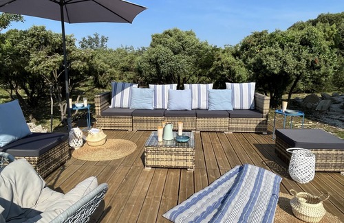 Cazevieille Villa | "La Villa du Cade" Le Domaine du Cade au Pic St Loup