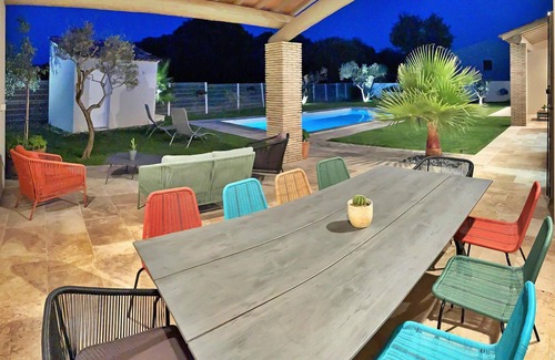 Uchaux House | La Villa Du Mont Ventoux