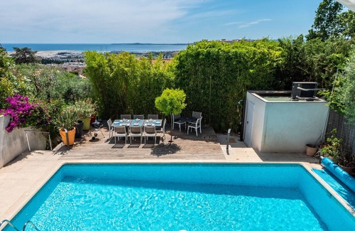 Caucade Villa | La Villa fleurie à 5 minutes des plages
