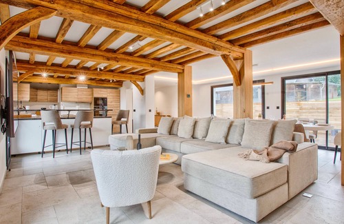 Saint-Gatien-des-Bois House | La Villa Charlie - 7 Bedrooms - Saint-Gatien-Des-Bois