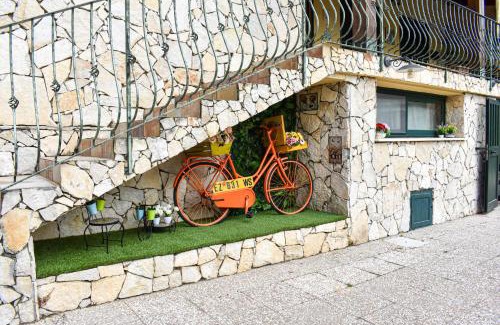 Poggio dei Pini Bed & Breakfast | La Villa Incantata