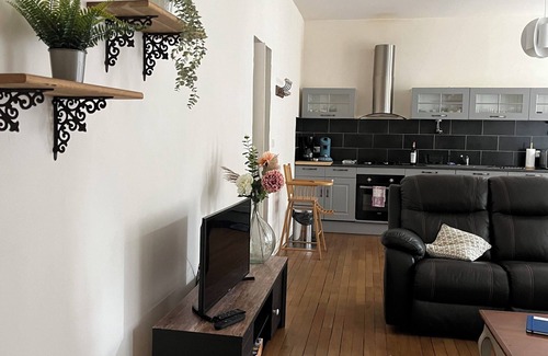 Aubusson Apartment | LA VILLA LOUANA 3 : ENTIRE APARTMENT 60m2, elegance and independence