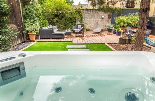 Brive-la-Gaillarde House | La Villa Oasis - Jacuzzi