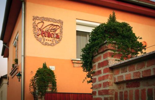 Szentgotthard House | La Villa Pergola