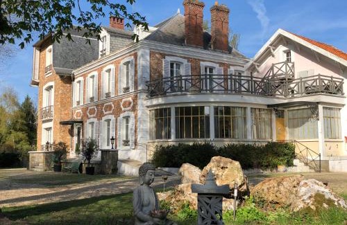 Forges-les-Bains Bed & Breakfast | La villa rochette