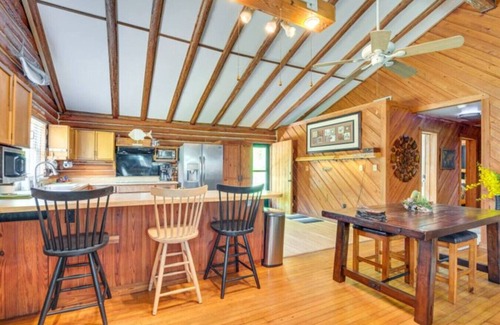 High Springs House | La Villa Verde | Near Ginnie Springs w/Pool