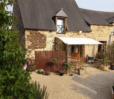 Corseul Bed & Breakfast | La Ville Es Riez Chambre d'hôtes