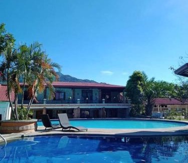 Pansol Hotel | La Vista Pansol Resort Complex by RedDoorz