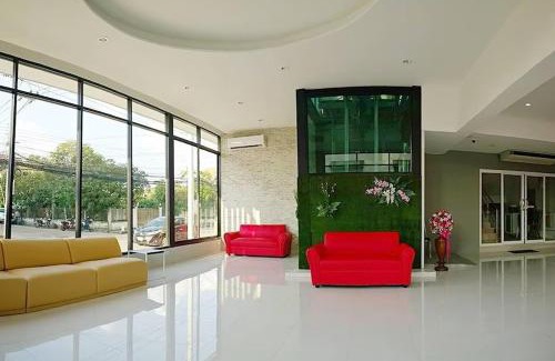 Buriram Province Hotel | La VIVA Hotel
