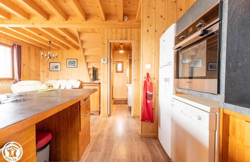 Murol House | La Vizude - MUROL - Gîte