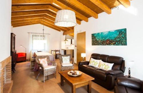 La Vall d'en Bas House | La Xiquella, formatges artesans i masoveria