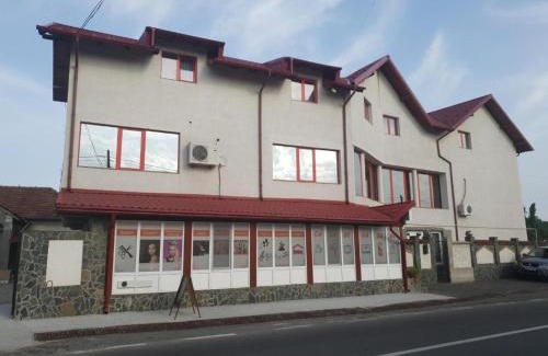 Albestii Paminteni House | La Zinculescu