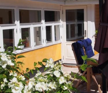 Holbaek Bed & Breakfast | Labaek B&B