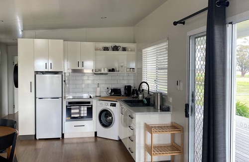 Dubbo Apartment | Labanna Lake - Country views, Peaceful, Quiet, Safe,